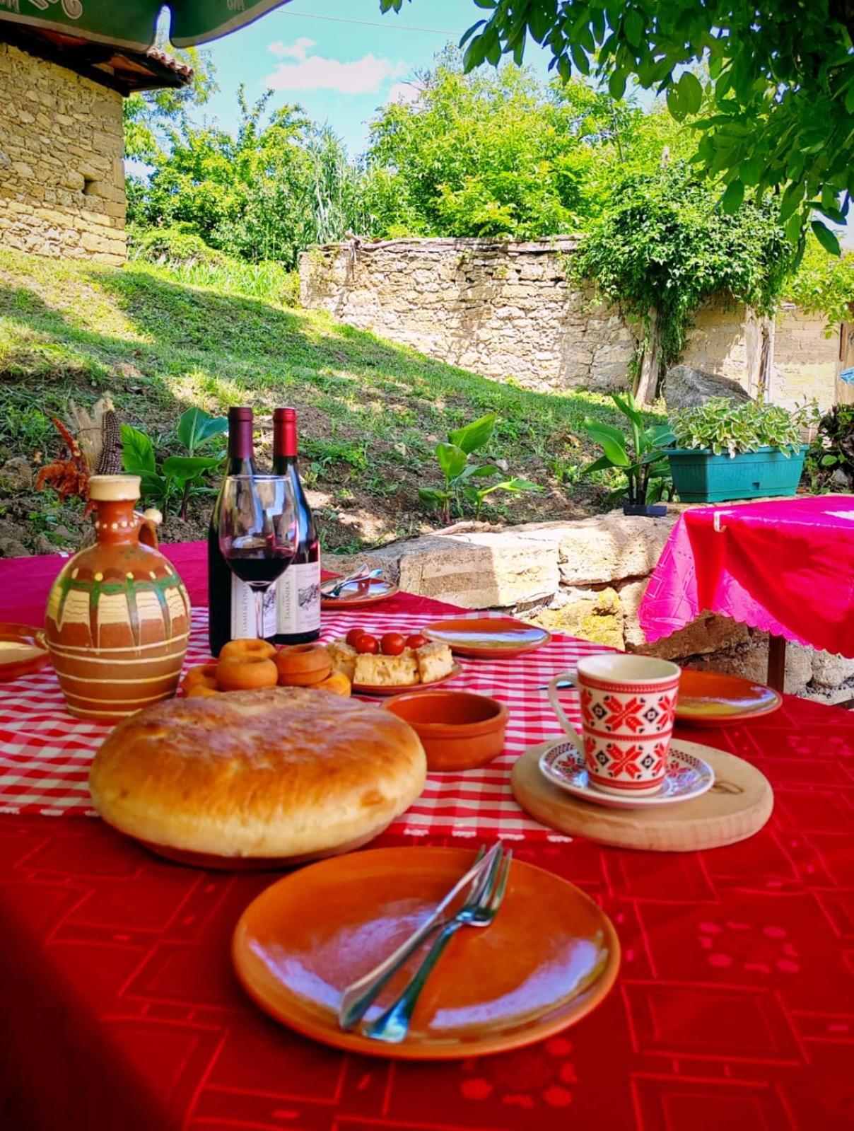 "Pivnica I Smestaj Jovanovic"- Rogljevacke Pivnice Rogljevo Exterior photo
